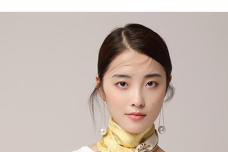 丝巾选择斜纹绸还是素绉缎