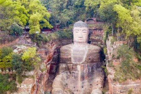 乐山大佛水位下降的原因