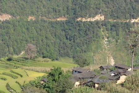 云南景东坝子面积