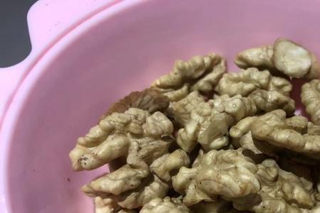 核桃皮在地里多久能腐烂