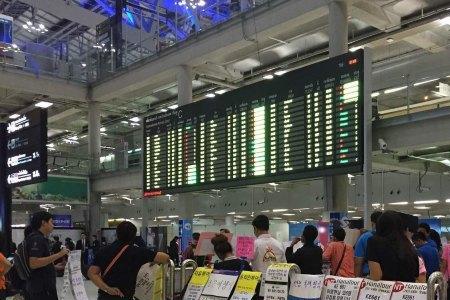 现在去上海机场接人能接吗