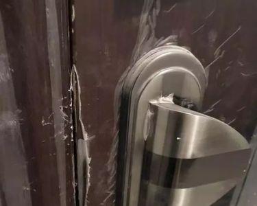 网络用语撬锁什么意思