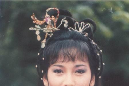 武林圣火令赵雅芝版大结局