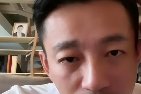 汪小菲爸爸年轻时候有多帅
