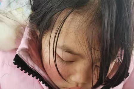 大考第七集的小女孩是谁