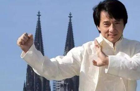成龙属什么