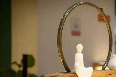 观照自己是什么意思