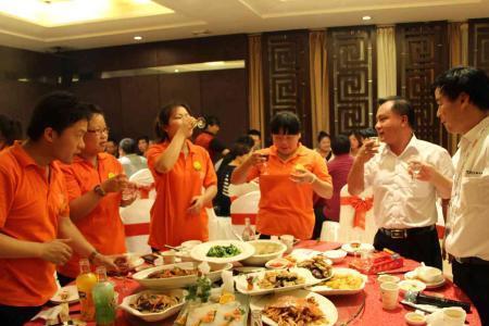 部门经理要不要给下属发红包