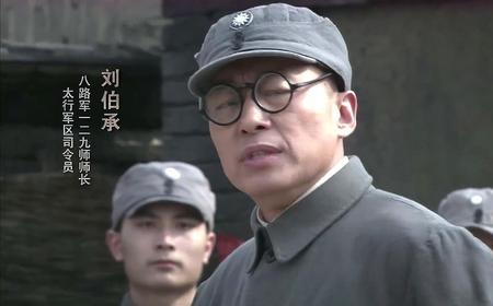 东方战场旁白是谁