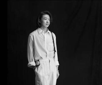 赵甲第里的杨策什么来历