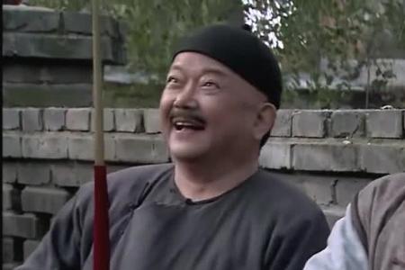 和珅给纪晓岚当师父是第几集
