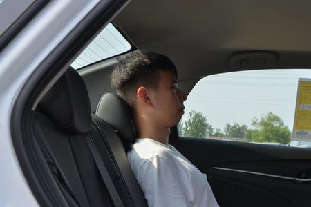 小车可以拆掉副驾驶座椅出行吗