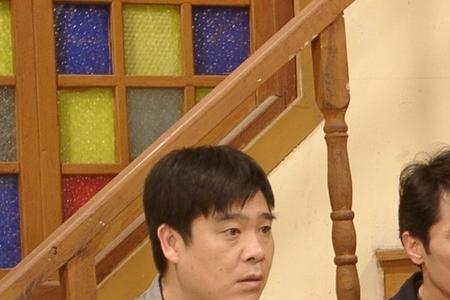 康保罗扮演者