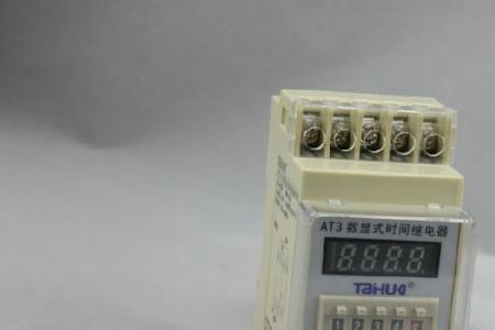 冲床专用时间继电器原理