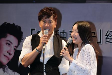 毛宁杨钰莹身高多少