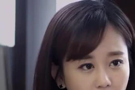 拥抱幸福红樱爷爷孙女相认