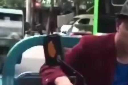 拿捏得死死的什么意思