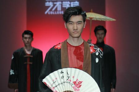 华南农业大学服装表演是一本吗