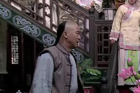纪晓岚装疯救厉家姐弟