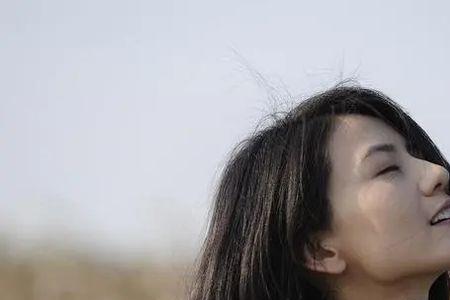 为什么男生不要在女生面前仰头