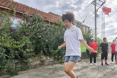 跳绳的声音用文字表现出来
