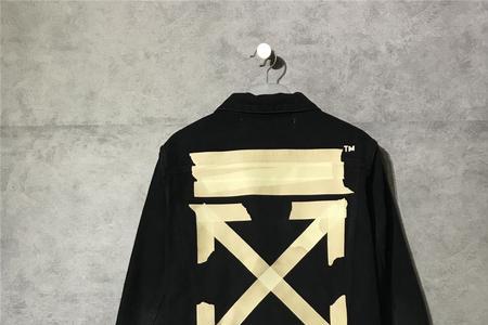 off white什么时候出的