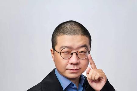 知名脱口秀演员