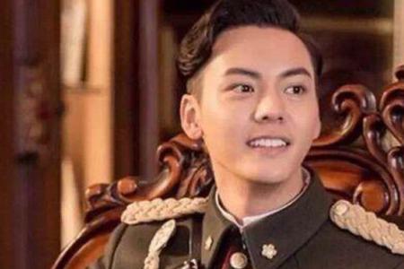 抖音为什么别人能发军装照