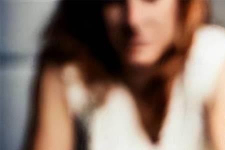 男生掐女生腰是试探吗