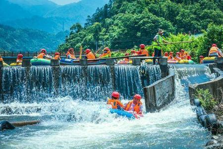 金寨大湾漂流为什么分上下段