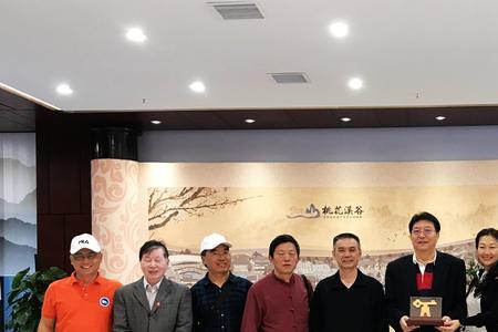 红学家周岭介绍