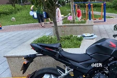 cb400r是五羊还是新大洲