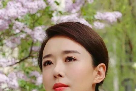 曾黎与颜丹晨哪个漂亮