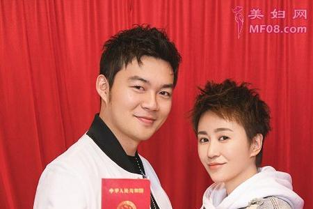 许文赫在温暖的抱抱里演谁