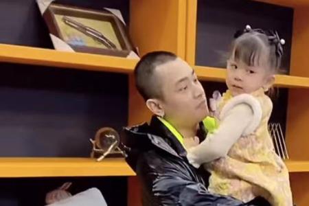 吴迪妈妈叫什么名字