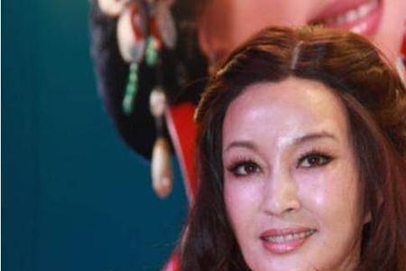 刘晓庆怀孕后生下孩子了吗