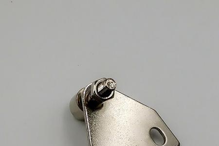强力磁铁能吸铝合金吗