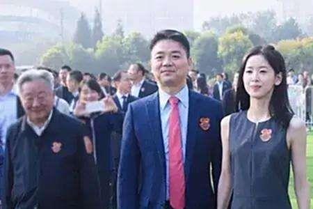 刘强东第一个妻子