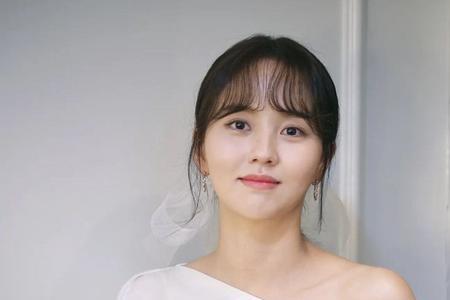 美国女明星夏延.卡明斯