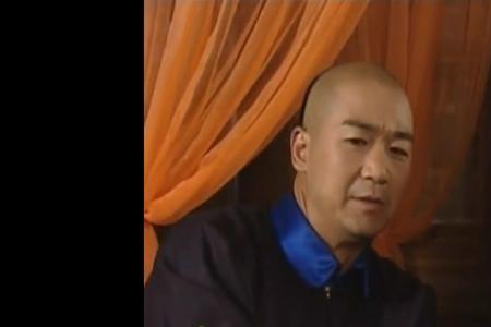 铁齿铜牙纪晓岚何文远是谁