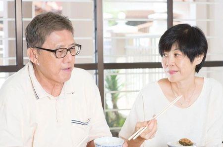 为什么吃完饭碗里要留一口