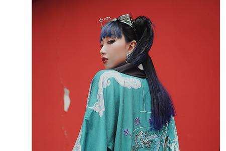 女子可以穿龙纹的衣服吗