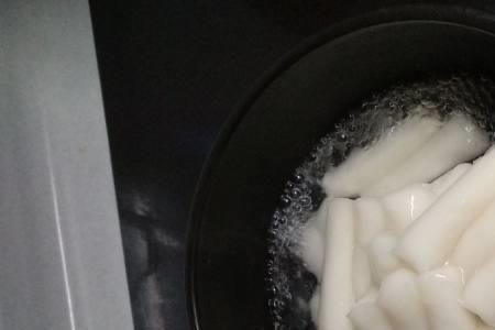 水煮年糕煮几分钟会熟