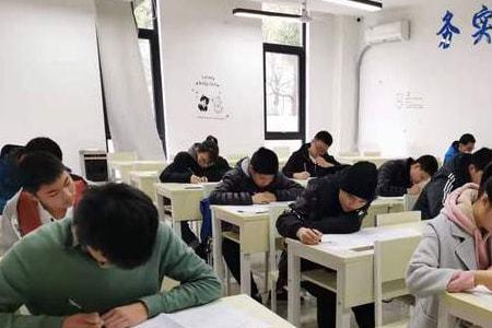 初高中是什么