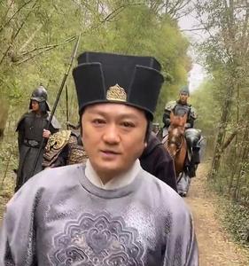 还珠格格小左是谁