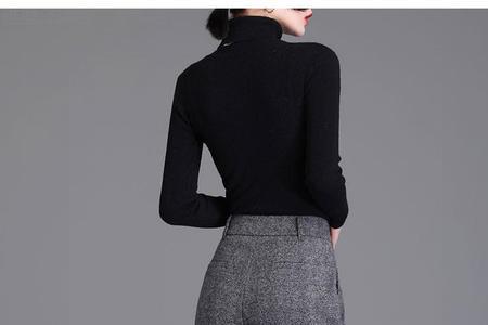 茶色衣服和灰色哪个洋气