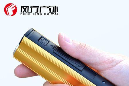 结婚带镜子和手电筒的含义