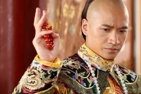 雍正和乾隆对待太后的区别