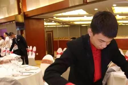 岗位历练扎实同义词