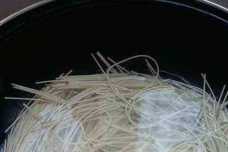 可是面条下锅后就碎了是为啥呢